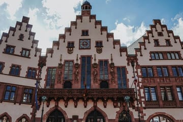 Day Trip from Cologne to Frankfurt with Guided Tours