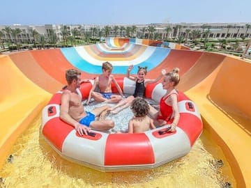 All Inclusive Makadi Aqua Park Day Trip with Lunch and Transfers