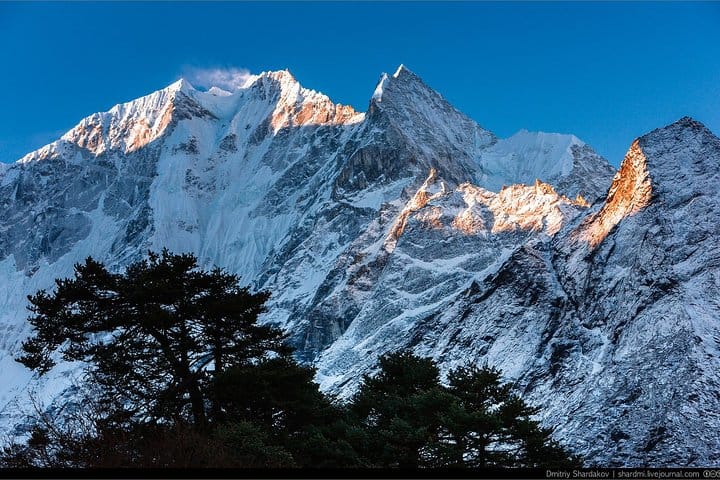 19 Days Mera Peak Climbing & Expedition – One Life-Changing Himalayan Adventure
