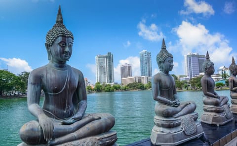 Colombo City Tour: Explore Sri Lanka's Capital Attractions