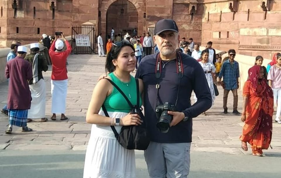 Two-Day Cultural Tour of Agra and Fatehpur Sikri from Delhi