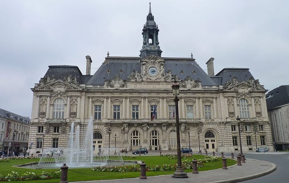 Private Walking Tour of Old Town Tours, France