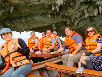 9-Day Cultural and Scenic Tour of Hanoi and Ha Long Bay