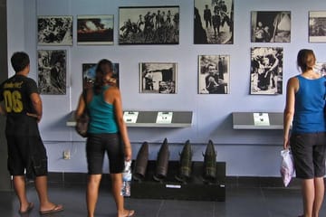 Ho Chi Minh City and Cu Chi Tunnels Small Group Tour