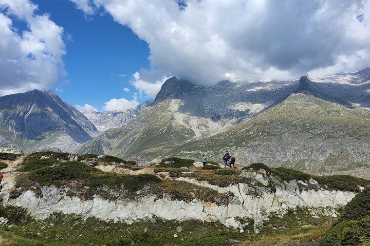 4 Days Swiss Alps Tour Zermatt, Jungfrau Region and Hidden Gems