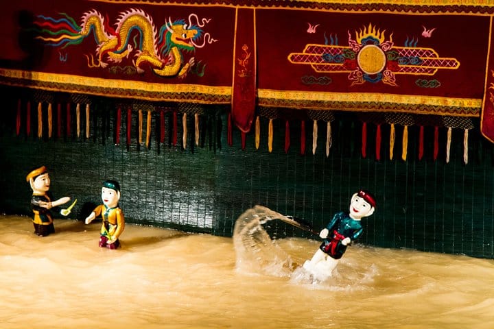 AUTHENTIC VIETNAMESE DINNER AND WATER PUPPET SHOW 9