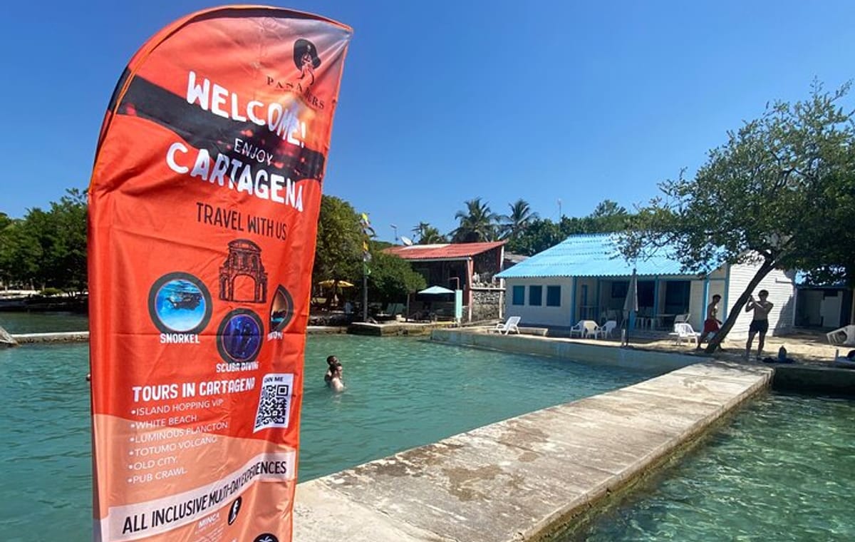 Rosario Islands Private Day – Exclusive VIP Escape