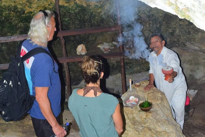 Aventura en cenote Yaxmuul Ceremonia y rapel del chamán maya
