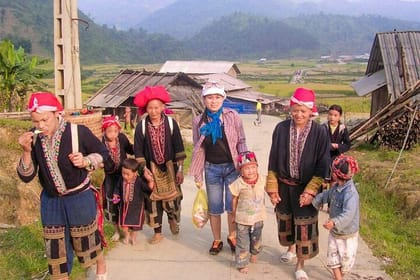 Sapa Private 3 Day Tour: Fanispan Peak & Villages Experience