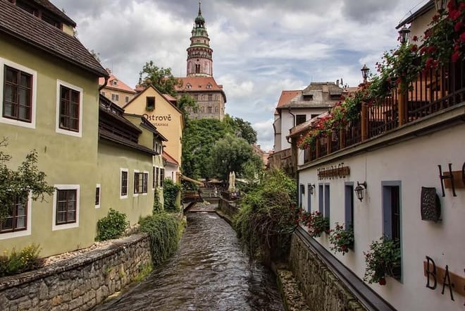 Private Prague to Passau lux. transfer via Cesky Krumlov & Lunch