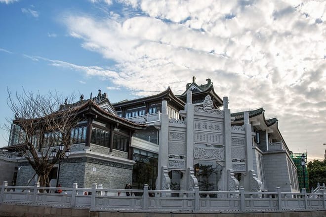 Private VIP Guangzhou Full-day Tour: Canton Tower Lunch, Night Cruise and More 9