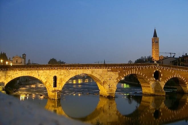 Visit of Verona and Lake Garda. Private tour with pick up photo 3