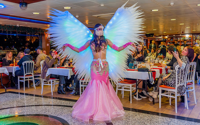 Bosphorus Dinner Cruise & Show with Private Table (TURNA) 3