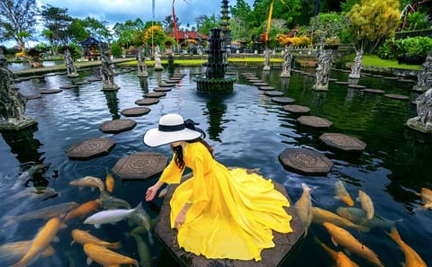 Private Tour of Heaven Gate Temple and Blue Lagoon Snorkeling