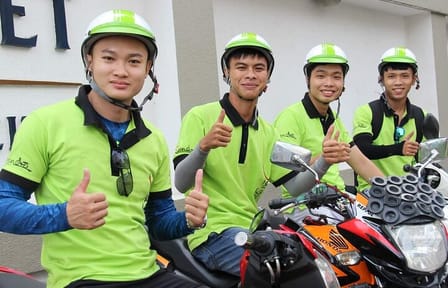 Ho Chi Minh City street food and city tour by motorbike