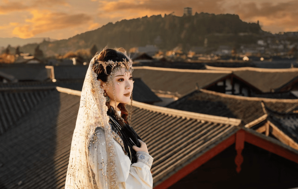 Naxi Costume Photoshoot Experience in Lijiang Old Town
