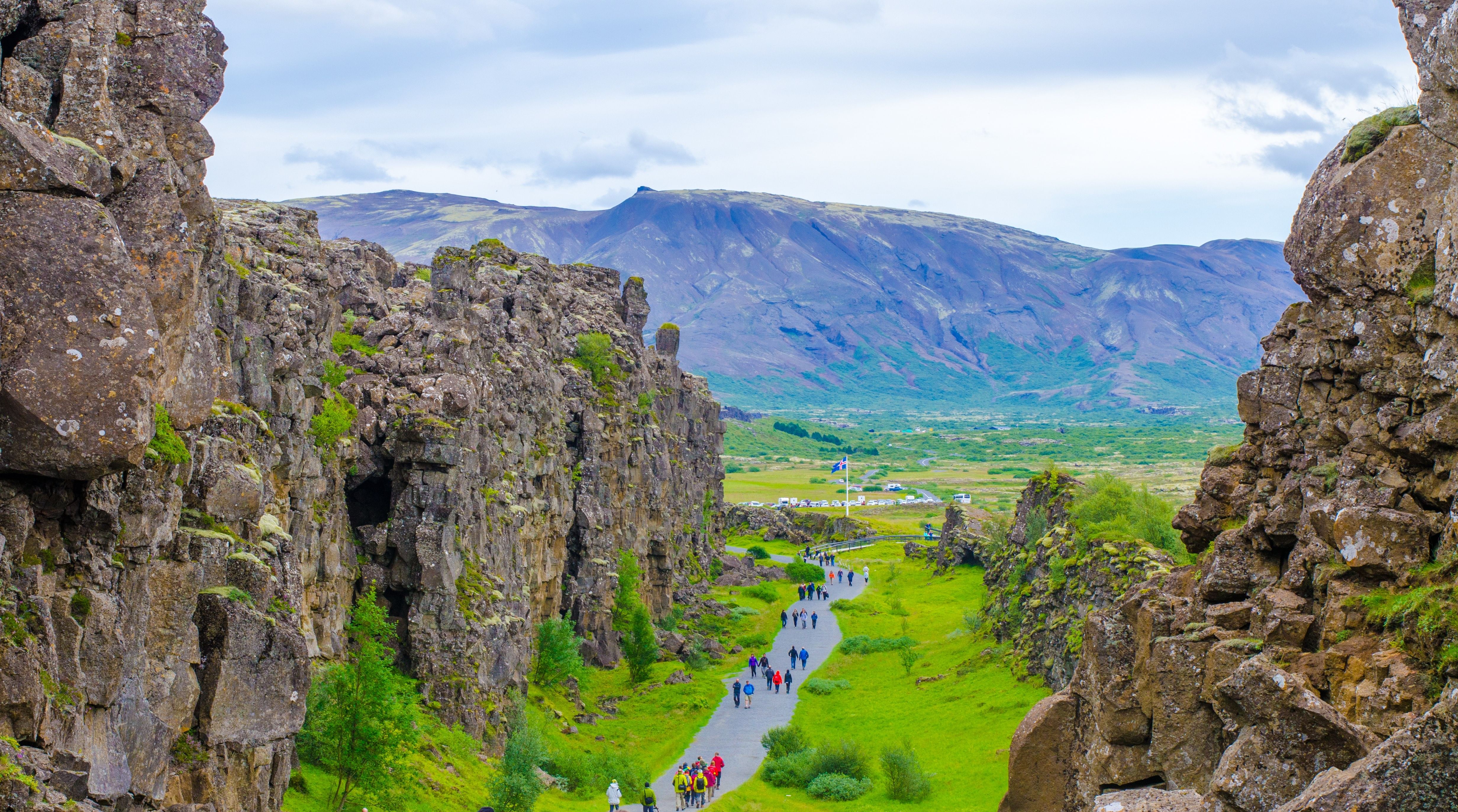 Almannagjá in Þingvellir in Summertime Game of Thrones Location