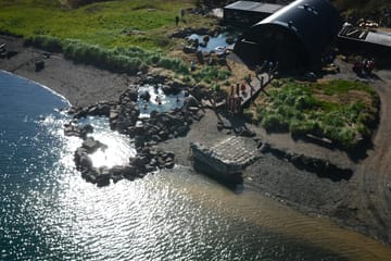 Private Esja Hike & Hvammsvik Hot Springs