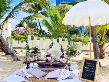 Private Gourmet Picnic on the Beach in Philipsburg, Sint Maarten