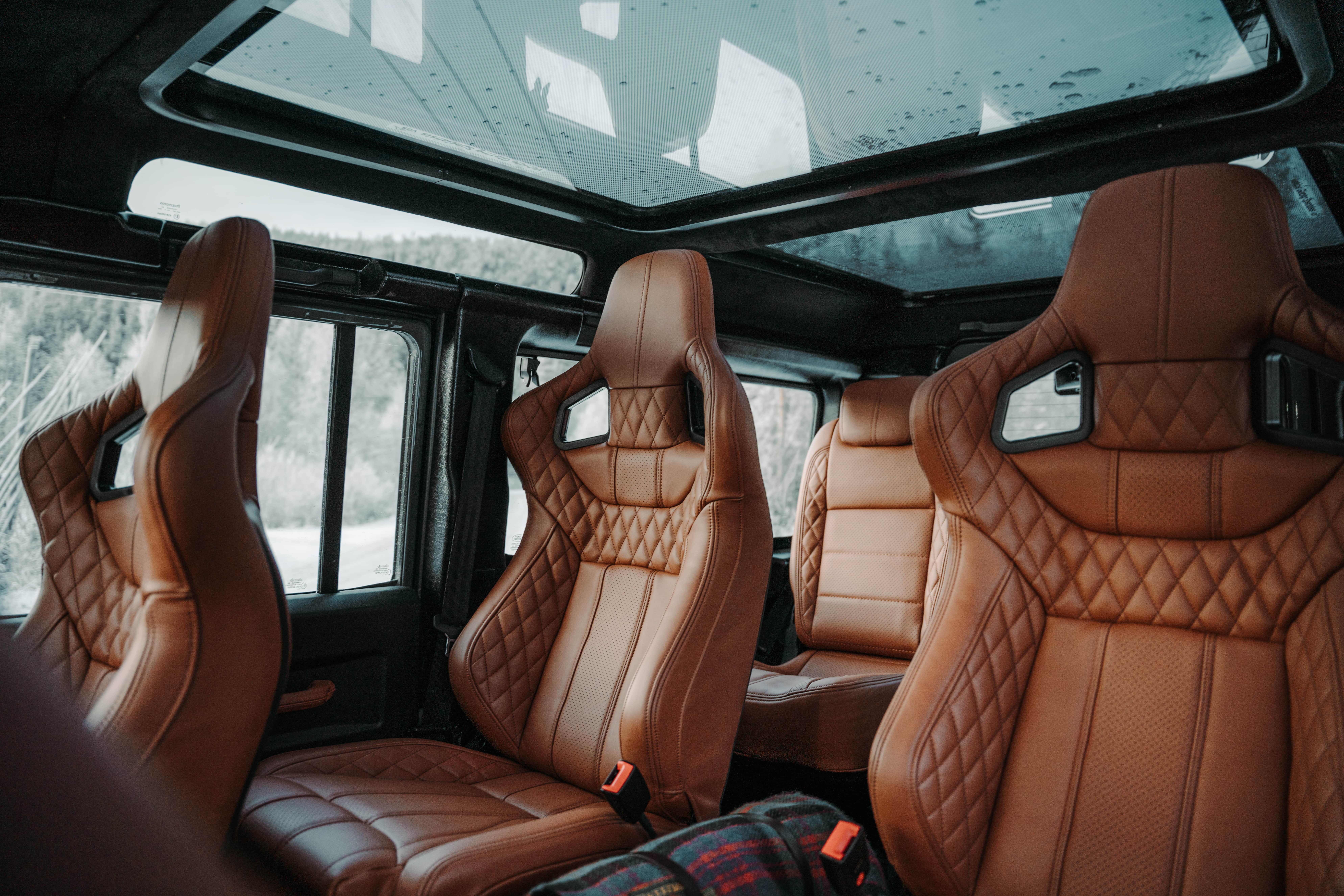 chauffeur hotel lapland levi land rover defender private 