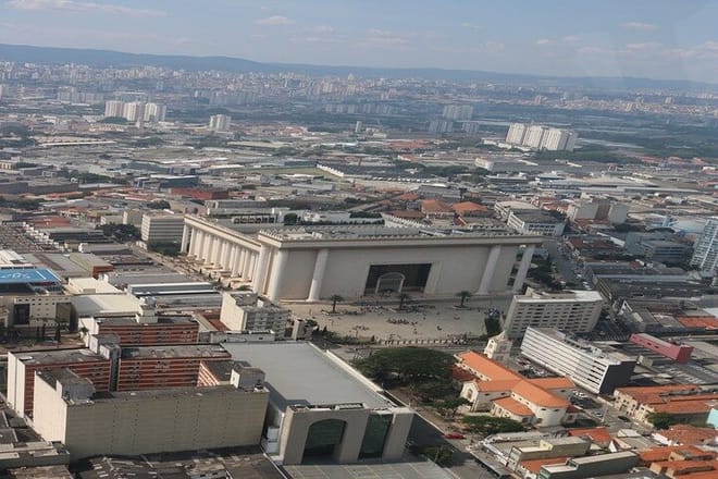 São Paulo Helicopter Private Tour with Transport to Boarding Area 9