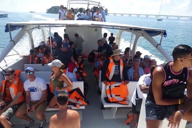 Excursión a Samana, Cascada Limón Y Isla Bacardí 5