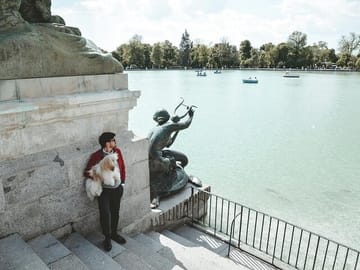 Professional Photography Session in Madrid's Retiro Park