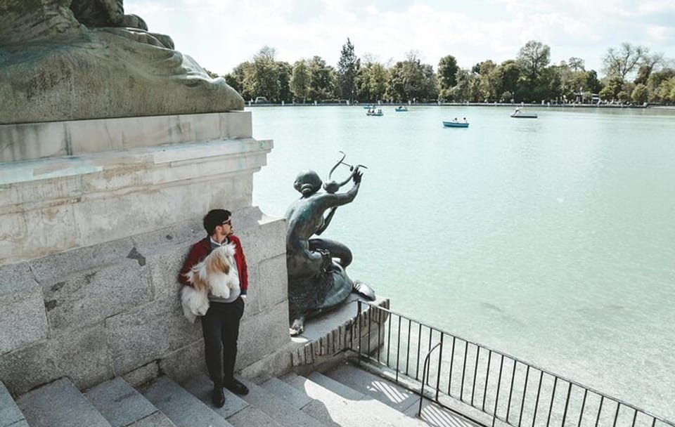 Professional Photography Session in Madrid's Retiro Park