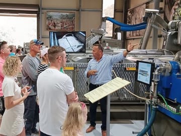 Cultural Tour of Knossos Palace and Archanes Wine Experience