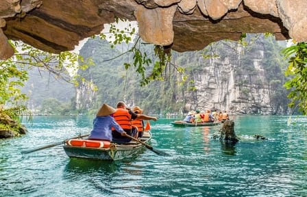Private 7-Day Adventure Tour from Hanoi to Da Nang