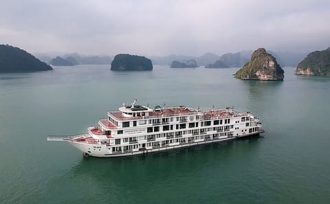 Ambassador Cruise – Heritage Ambassador in Halong Bay (2D1N)
