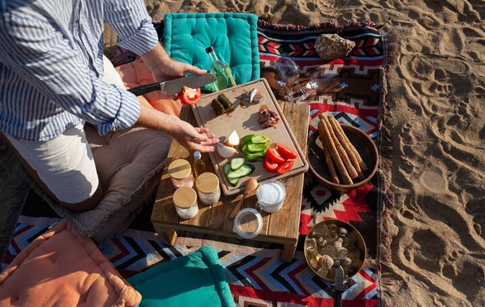 Private Meze Picnic Experience in Mykonos, Greece