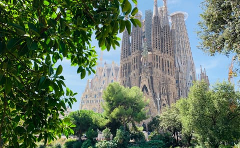 Barcelona City Break: 3 Nights of Culture and Relaxation