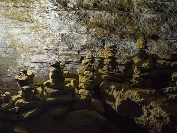 Half Day Tour of Pokhara's Bindabasini Temple and Mahendra Cave