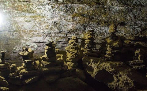 Half Day Tour of Pokhara's Bindabasini Temple and Mahendra Cave