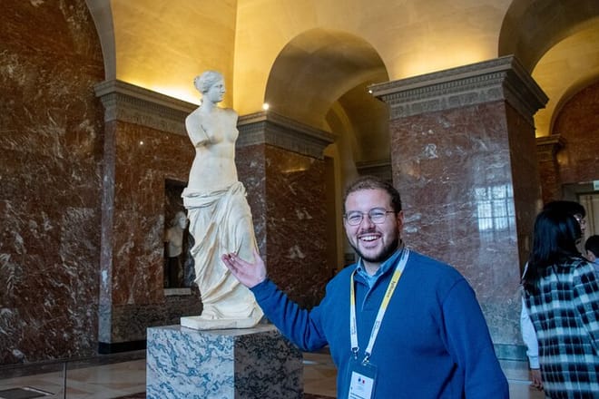 Louvre Small-Group Tour (Max 6 Guests) - Mona-Lisa & Highlights