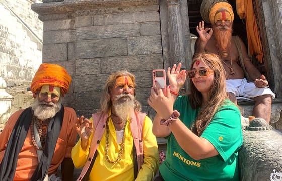 Halfday Tour of Pashupatinath Temple and Boudhanath Stupa