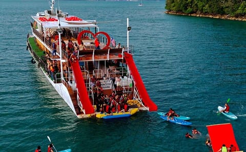Langkawi Sunset Dinner Cruise Experience