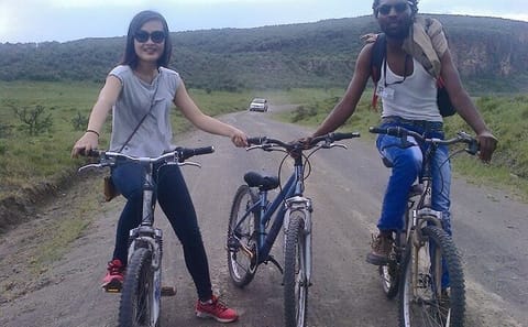 Guided Birdwatching and Biking Tour in Hell's Gate, Kenya