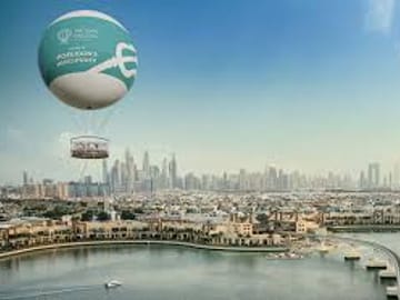 Hot Air Balloon Ride Over Dubai with Private Transfers
