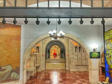 Kruja Castle and Old Bazaar Tour from Tirana
