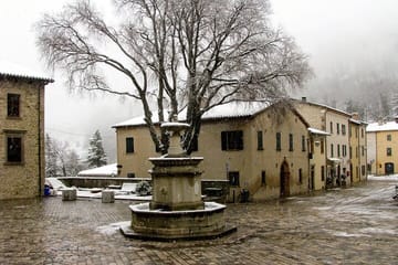 Explore San Leo: A Walking Tour of Italy's Cliffside Citadel