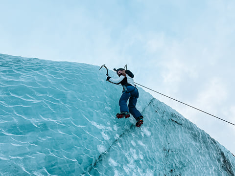 Blue Ice - Glacier Hike & Ice Climbing from Reykjavík, photo 12