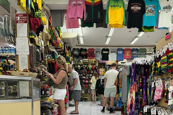 Private Bamboo Rafting with Foot Massage and Souvenirs Shopping 10