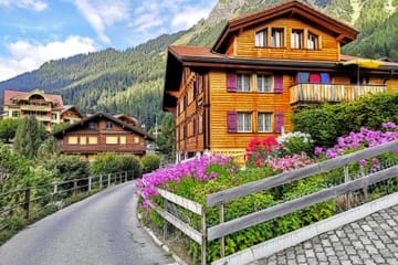 Zürich City Break: 6-Day Tour with Mt. Titlis Visit