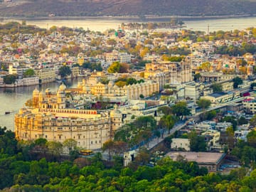4-Day Private Udaipur & Chittorgarh Tour