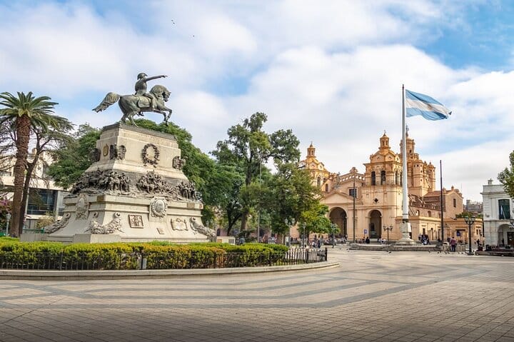 Cordoba City Tour with Optional Jesuitic Square