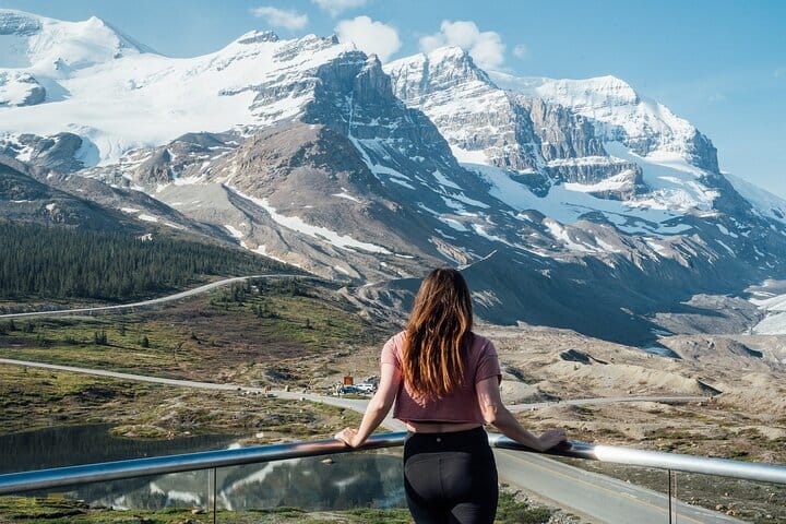 COLUMBIA ICEFIELD STATION