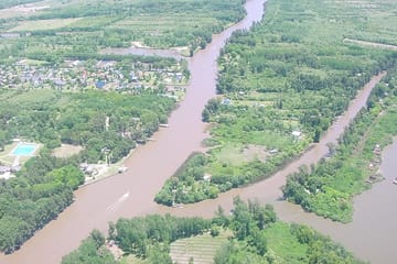 Tigre Delta Tour with Dinner and Tango Show in Buenos Aires