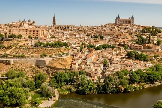 Toledo Private Half Day Tour Cathedral Santo Tome and Synagoge